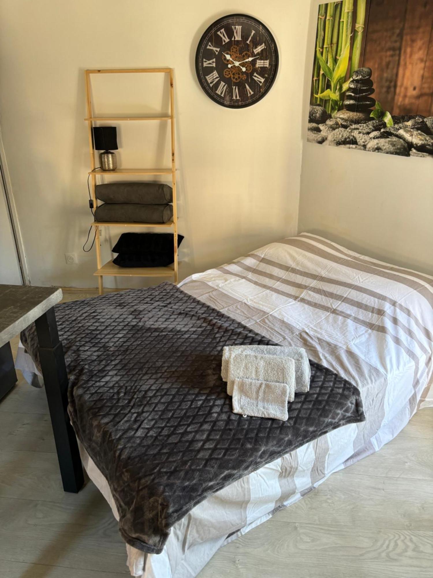 אנוניי Studio Confortable מראה חיצוני תמונה